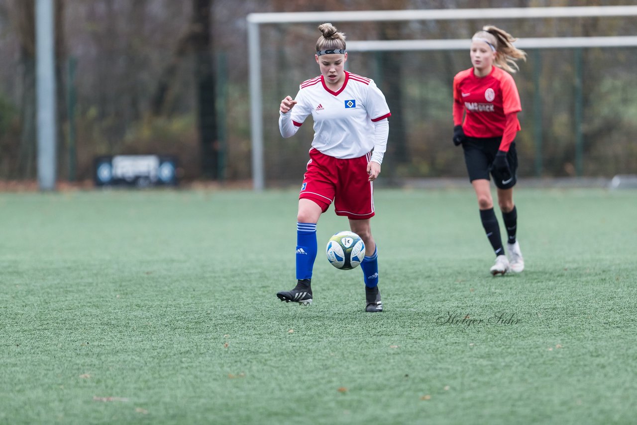 Bild 61 - wBJ Hamburger SV 2 - Eimsbuettel : Ergebnis: 0:5